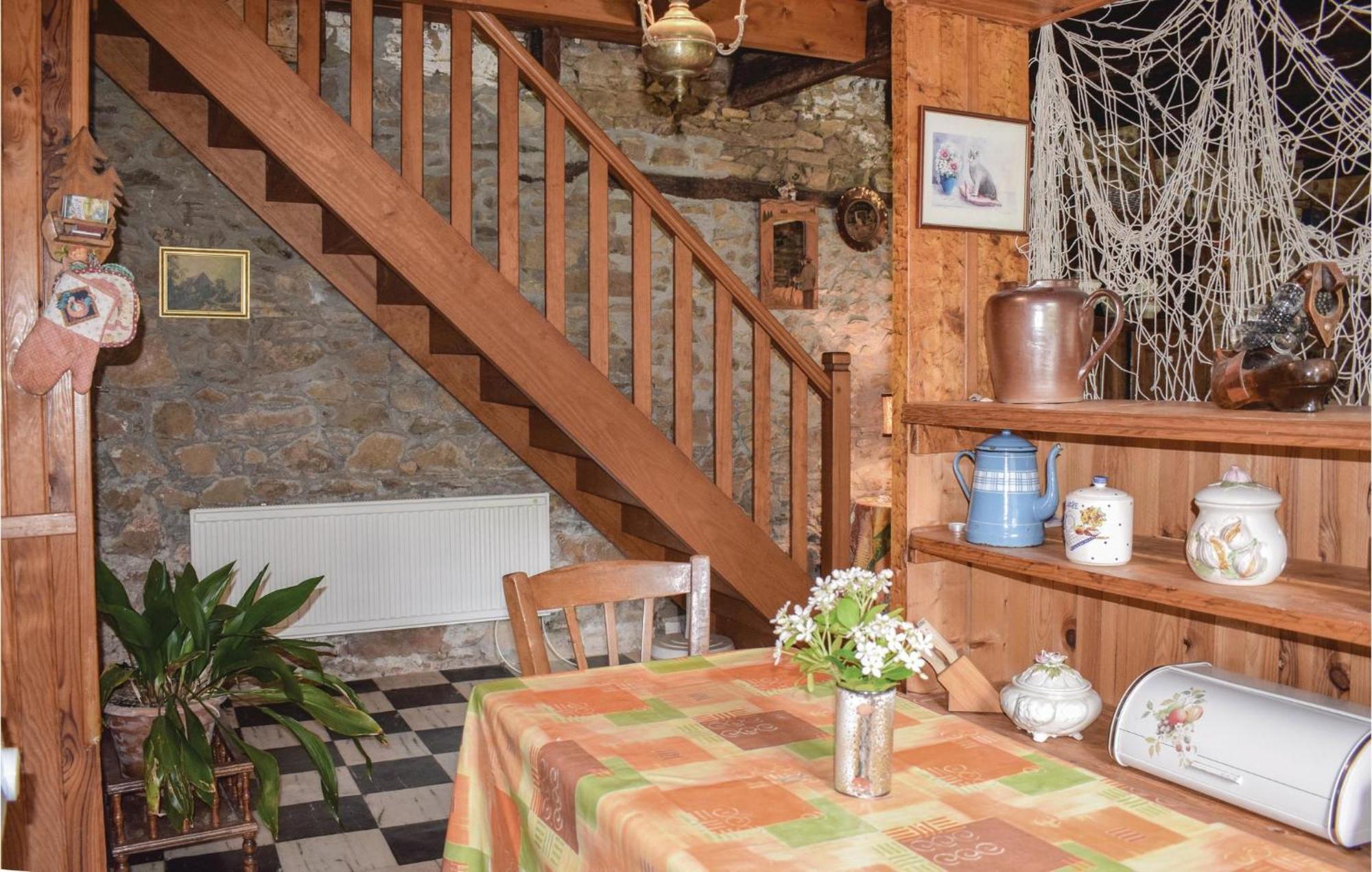 Lovely Home In Le Faouet With Kitchen Esterno foto