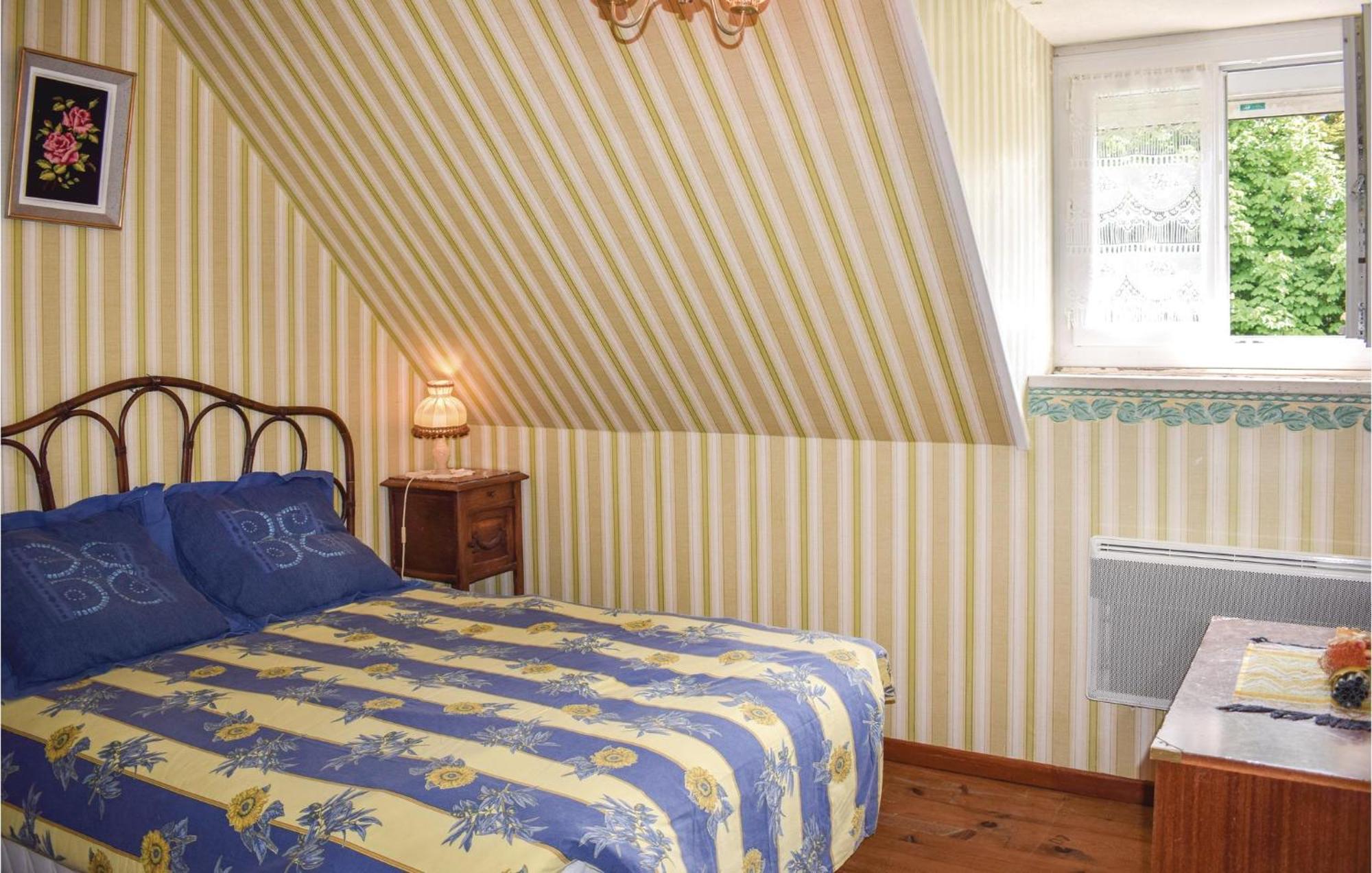Lovely Home In Le Faouet With Kitchen Esterno foto